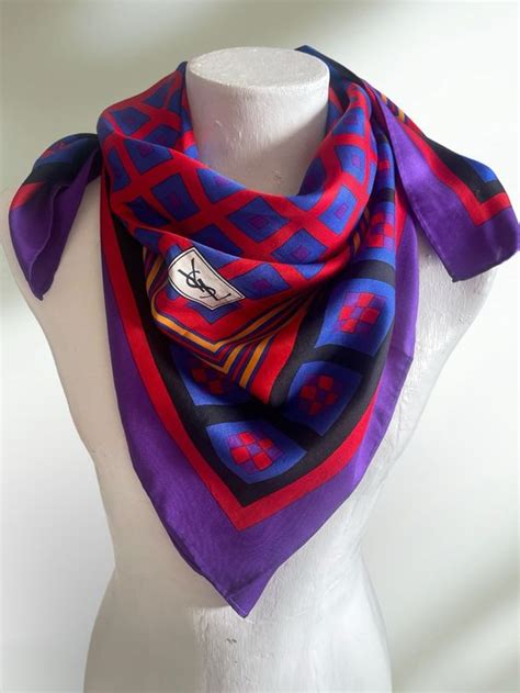 yves saint laurent 1970 foulard|Yves Saint Laurent Vintage Foulard .